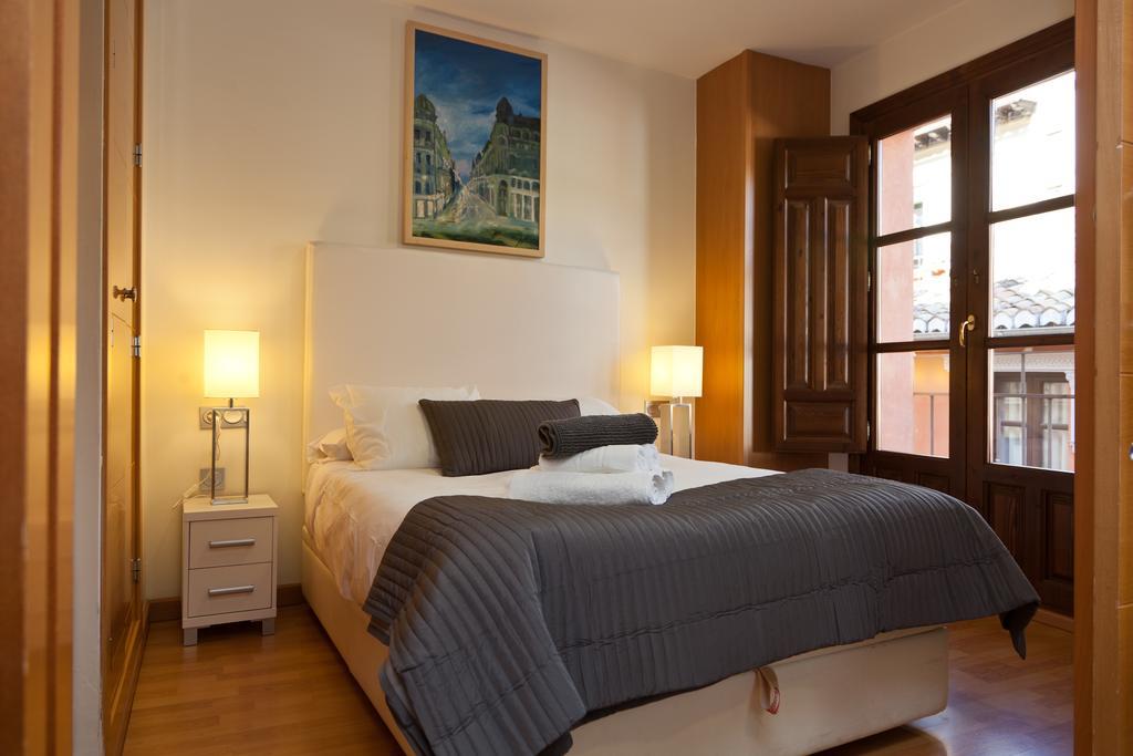 Apartamentos Elvira 21 Granada Phòng bức ảnh